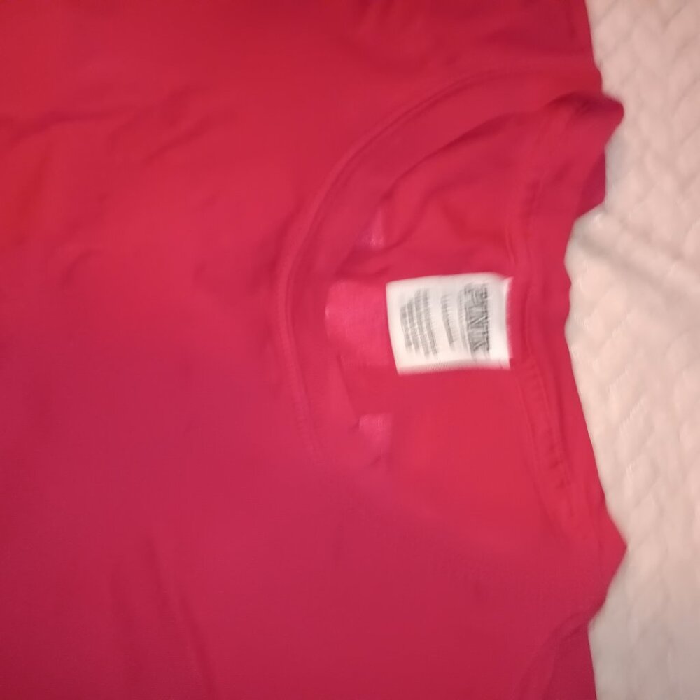 Pink vs outfit - Picture 2 of 5